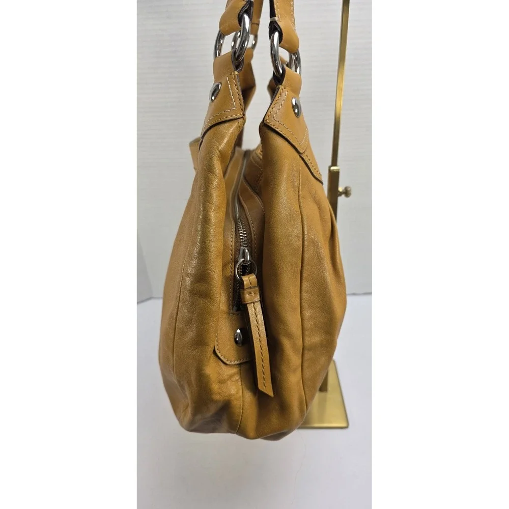 Coach Soho Lynn Medium Three Compartment Shoulder‎ Bag In Tan E1079-F15075 - Picture 3 of 8